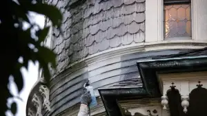 Soft Washing Older Homes: A Safer Exterior Cleaning Method